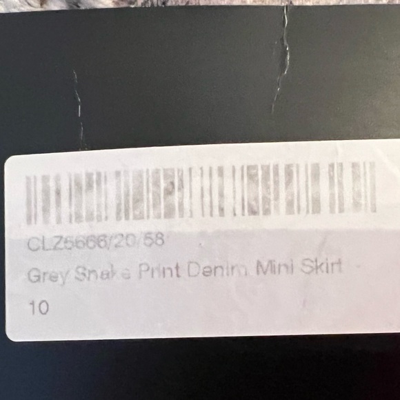 Nwt momokrom skirt - Picture 8 of 9